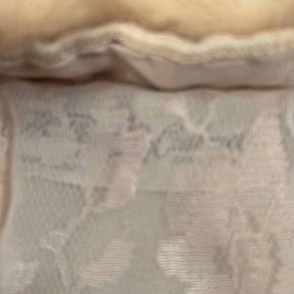 Vintage Hadley Cashmere Sweater with detachable Mink Fur - Picture 6 of 8